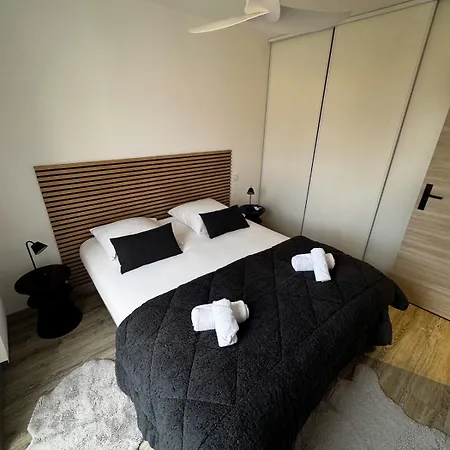 Cosy Face Au Chateau De Lourdes